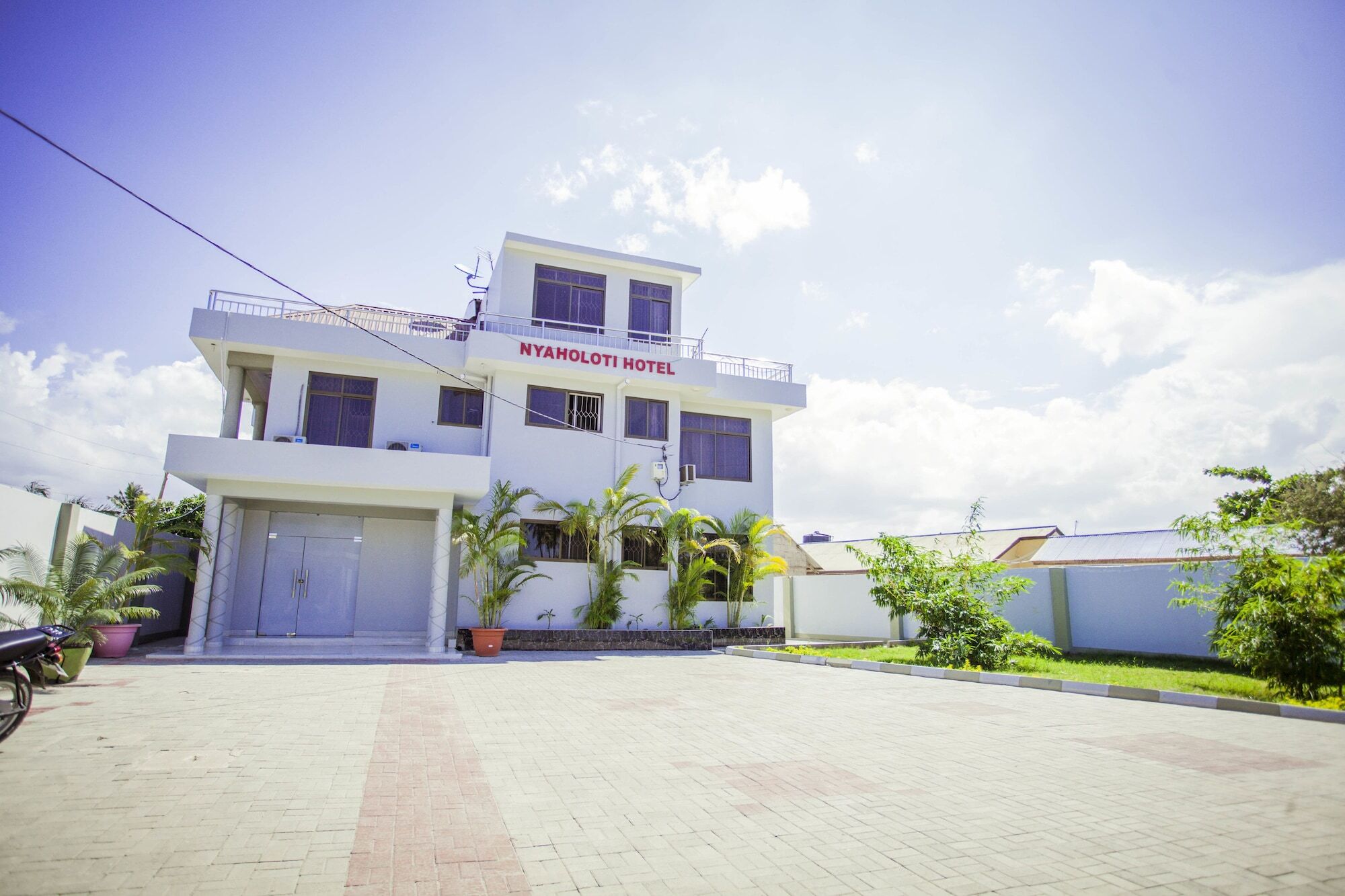 B10 Airport Lodge Dar es Salaam Exterior photo